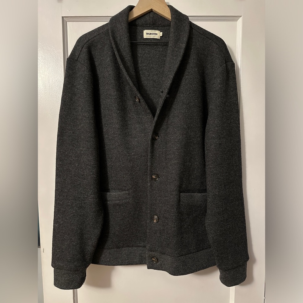 🔸ARCHIVE | The Weekend Cardigan in Charcoal Herringbone Wool - Size 46 (XXL)